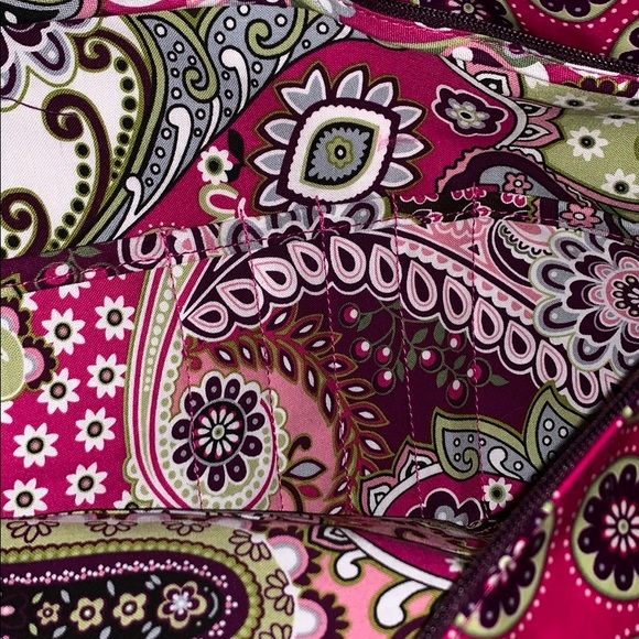 Vera Bradley Frills Berry Messenger Cross Body Bag - Picture 8 of 8